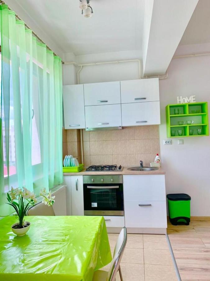 Palas View Apartments Near Palas Mall Яш Екстериор снимка
