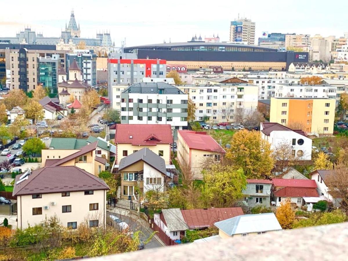 Palas View Apartments Near Palas Mall Яш Екстериор снимка