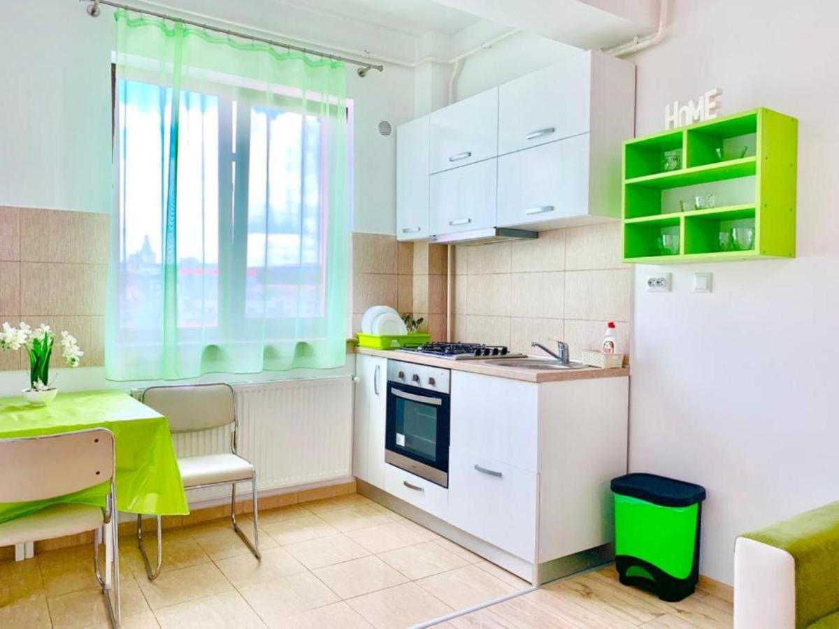 Palas View Apartments Near Palas Mall Яш Екстериор снимка