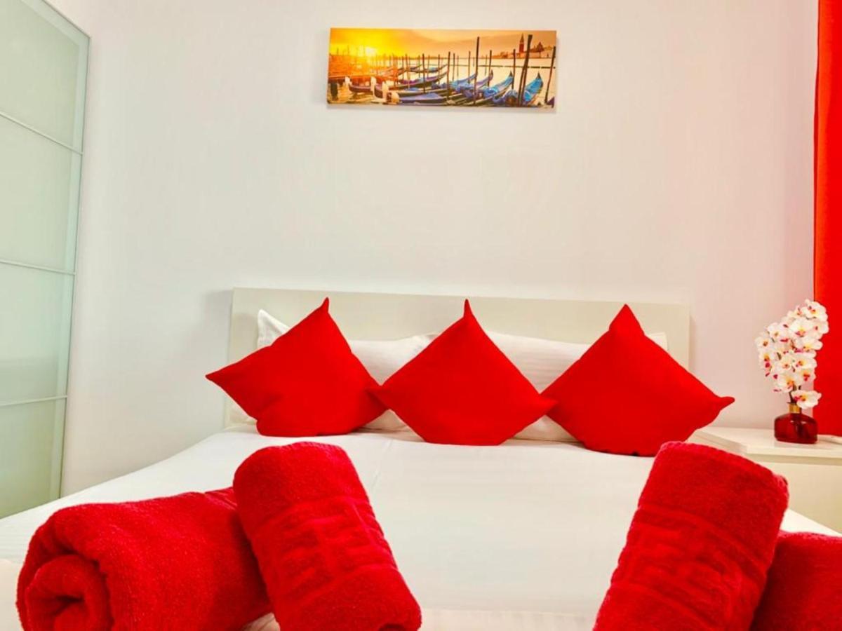 Palas View Apartments Near Palas Mall Яш Екстериор снимка