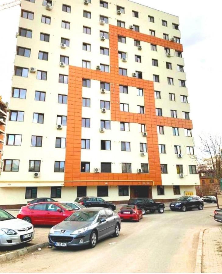 Palas View Apartments Near Palas Mall Яш Екстериор снимка